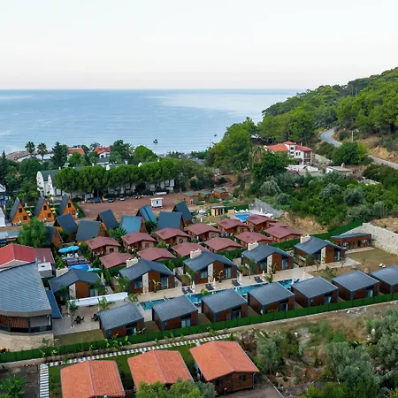 فندق Rota Kilidonia Suites&villas كاراوز