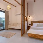 Rota Kilidonia Suites&villas Karaoz